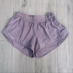 Lululemon Hotty Hot Shorts 2.5” Lowrise - Rose Quartz